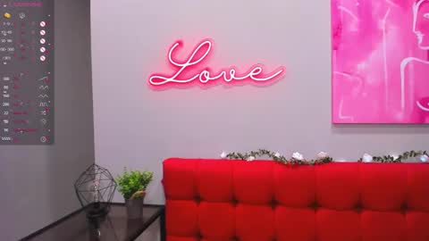 Snapshot of innalovely chatting on February 27, 7:23 am Inna online show from February 27, 7:23 am