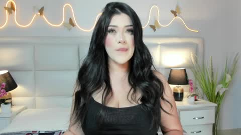 Snapshot of innavolkova chatting on April 1, 2:25 pm innavolkova online show from April 1, 2:25 pm