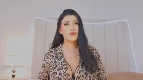 Snapshot of innavolkova chatting on July 5, 12:23 pm innavolkova online show from July 5, 12:23 pm