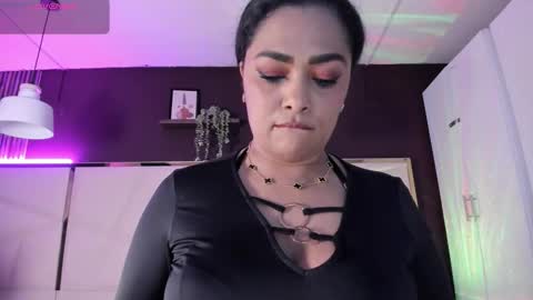 Snapshot of inndrahot chatting on November 17, 4:18 am Indra online show from November 17, 4:18 am