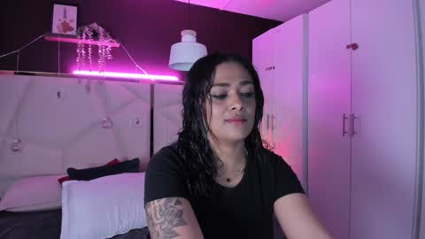 Snapshot of inndrahot chatting on December 16, 3:55 am Indra online show from December 16, 3:55 am