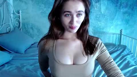 Lina online show from November 11, 2:50 pm