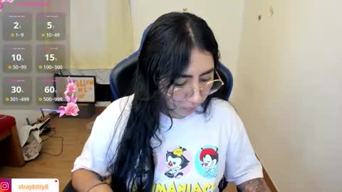 Luna        online show from February 14, 6:59 pm