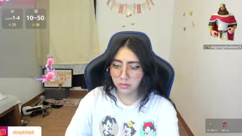 Luna        online show from June 25, 12:32 am