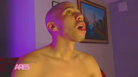 Snapshot of innocentsweetboy chatting on February 28, 12:31 pm Aaron online show from February 28, 12:31 pm