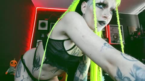   SANIA  online show from January 7, 8:52 pm