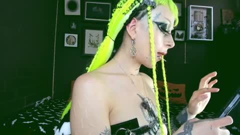   SANIA  online show from January 17, 4:47 pm