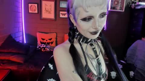   SANIA  online show from October 14, 4:52 pm