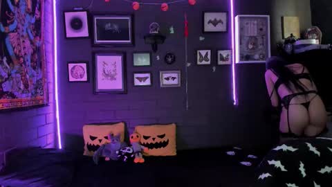   SANIA  online show from October 23, 5:44 pm