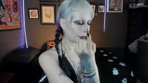   SANIA  online show from November 26, 5:25 pm