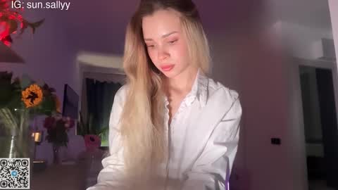 Snapshot of inspiration_in_frame chatting on December 1, 7:41 pm Sully and Kate online show from December 1, 7:41 pm