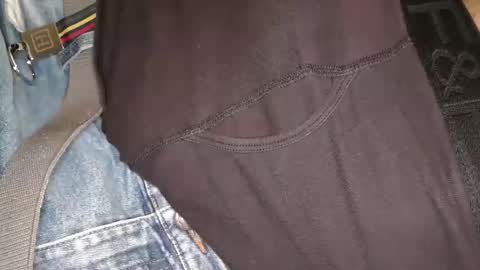 Snapshot of instructor22 chatting on March 27, 3:34 pm instructor22 online show from March 27, 3:34 pm