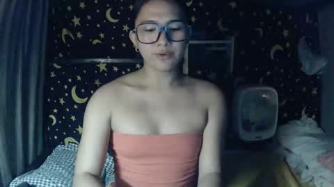 Snapshot of insulting_whoreifica chatting on November 6, 6:42 pm MAXINE online show from November 6, 6:42 pm