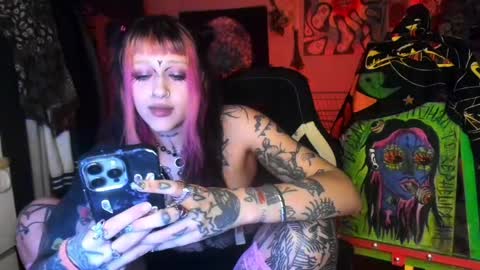 Insunnity666 online show from May 7, 8:03 pm