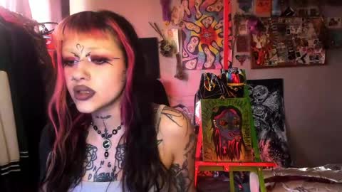 Insunnity666 online show from May 11, 4:04 pm