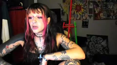 Insunnity666 online show from July 28, 8:52 pm