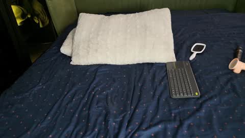 Sofi online show from December 3, 10:50 am