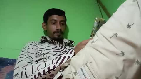 interne8famous online show from October 1, 6:03 pm