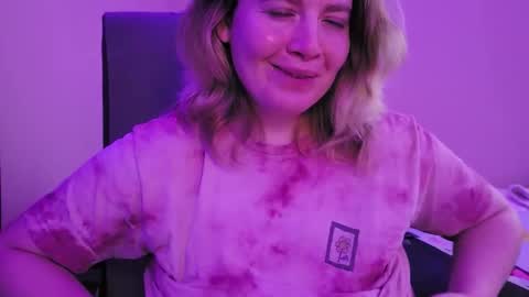 Faye online show from October 22, 2:34 am