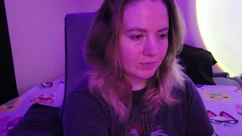 Faye online show from December 21, 6:20 am