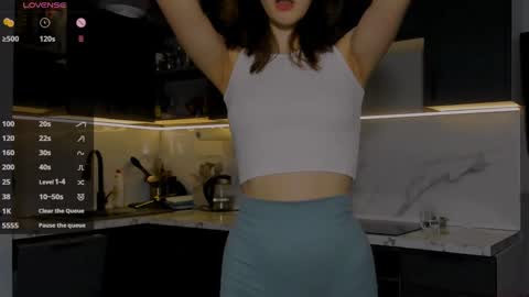 Snapshot of internetsexplorer chatting on December 20, 11:16 pm Bernadette Join online show from December 20, 11:16 pm