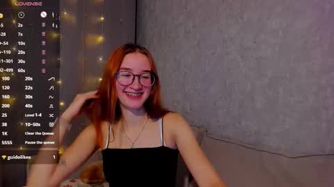 Snapshot of internetsexplorer chatting on December 18, 10:16 pm Bernadette Join online show from December 18, 10:16 pm