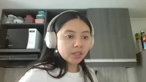 Iris 3 online show from November 19, 1:55 pm