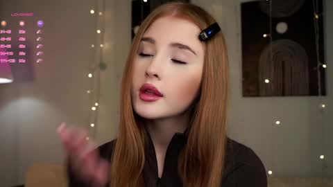 Ellie online show from January 20, 2:14 pm