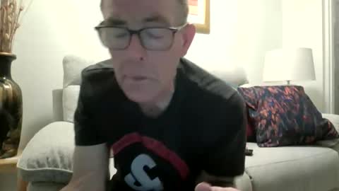 inthemood63 online show from April 14, 8:59 pm