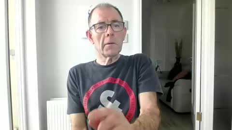 inthemood63 online show from April 20, 3:48 pm