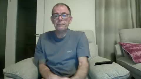 inthemood63 online show from April 24, 10:01 pm