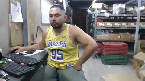 Snapshot of inxekt chatting on December 19, 7:10 pm RKDo online show from December 19, 7:10 pm