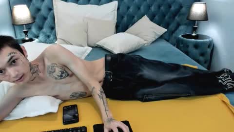 ionarne online show from December 4, 12:25 pm