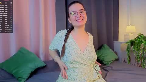 Mia online show from September 9, 1:49 am