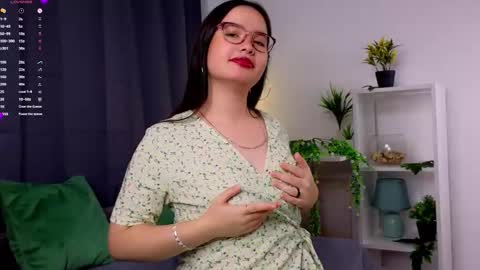 Mia online show from September 20, 2:01 am