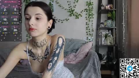 Snapshot of ireneclark chatting on March 23, 6:17 am Grace online show from March 23, 6:17 am