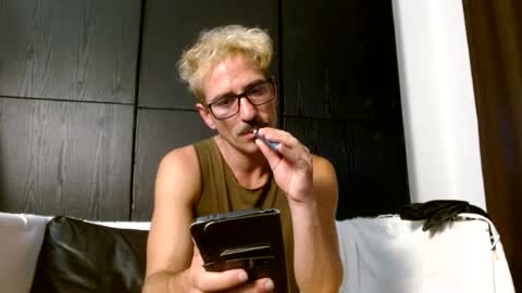 Snapshot of iricoryder chatting on July 24, 6:39 pm Rico Ryder online show from July 24, 6:39 pm