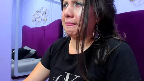 Snapshot of irina_kovacs chatting on April 5, 1:14 am irina_kovacs online show from April 5, 1:14 am