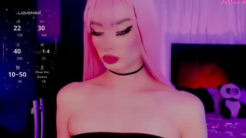 Snapshot of irina_lechera_ chatting on July 29, 7:23 pm Irina online show from July 29, 7:23 pm