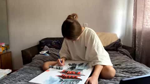 Evie online show from September 15, 9:09 am