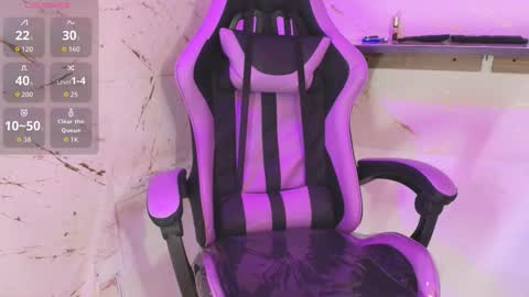 Snapshot of iris_black__ chatting on March 19, 1:37 pm Iris online show from March 19, 1:37 pm