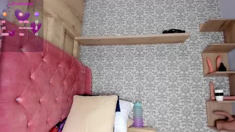 Snapshot of iris_charlotte chatting on October 4, 11:52 am Hot Charlotte  online show from October 4, 11:52 am