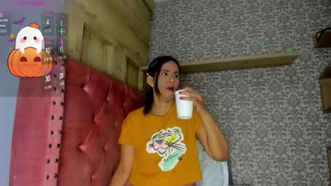 Snapshot of iris_charlotte chatting on October 23, 11:53 am Hot Charlotte  online show from October 23, 11:53 am