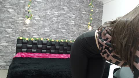 Snapshot of iris_joi chatting on January 29, 8:51 am Iirs online show from January 29, 8:51 am