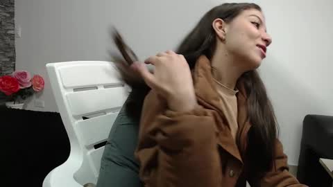 Snapshot of iris_joi chatting on February 15, 2:37 am Iirs online show from February 15, 2:37 am