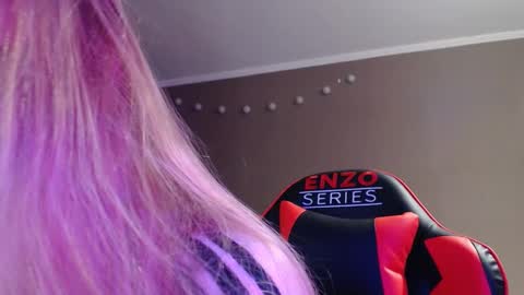 Snapshot of iris_lave chatting on October 13, 3:45 pm Lily online show from October 13, 3:45 pm