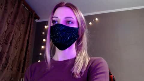 Snapshot of iris_lave chatting on February 19, 4:03 pm Lily online show from February 19, 4:03 pm