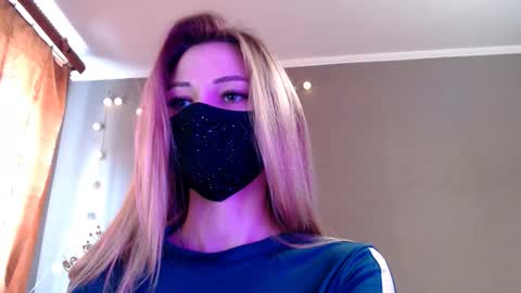 Snapshot of iris_lave chatting on March 14, 1:38 pm Lily online show from March 14, 1:38 pm