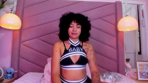 Snapshot of iris_licht chatting on May 31, 6:09 pm Iris Licht online show from May 31, 6:09 pm
