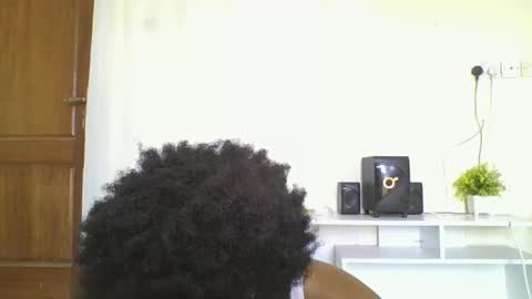 iris_love2 online show from January 19, 1:15 pm